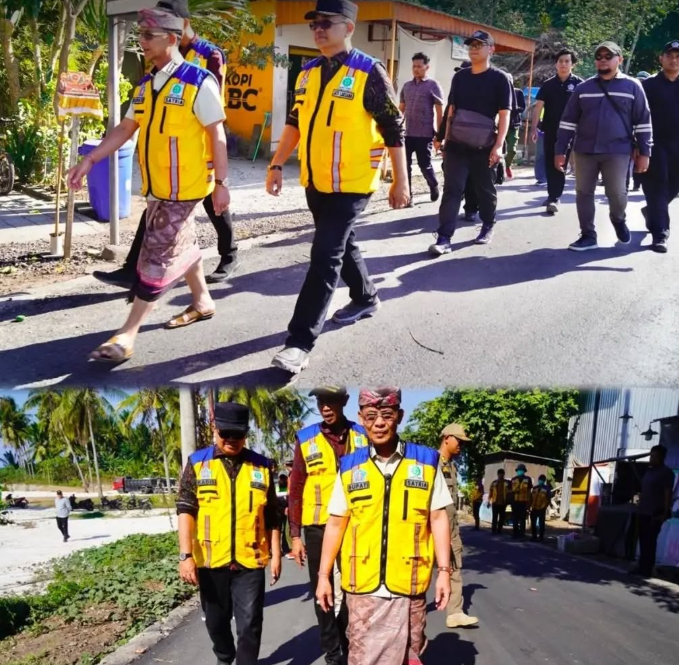 Bupati Klungkung, I Made Satria, meninjau langsung rekonstruksi ruas Jalan Sampalan-Toyapakeh di Kecamatan Nusa Penida