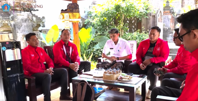 Wakil Bupati Klungkung melepas 24 atlet pencak silat